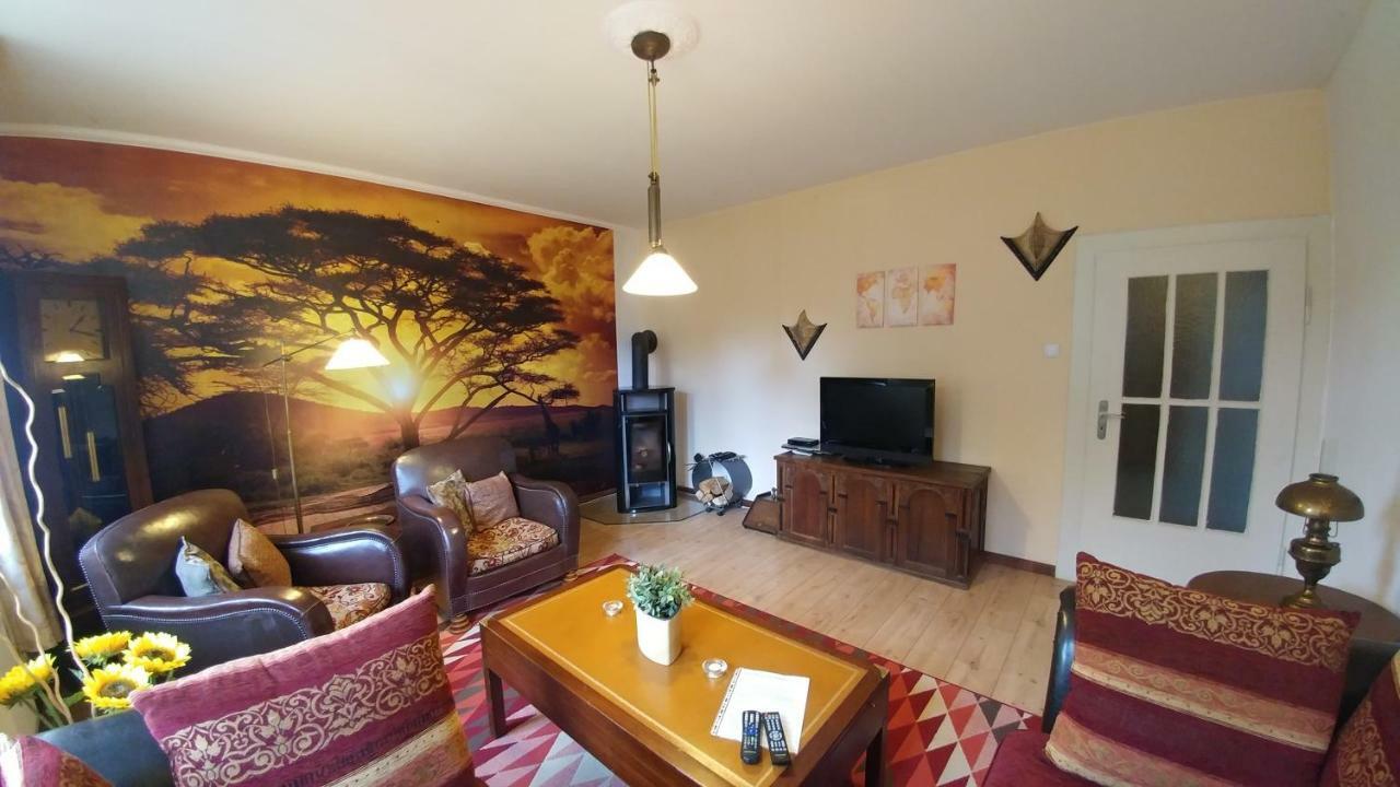 Historische Schule "Ferienwohnung Pauline" I&Ii Stobnitz Esterno foto